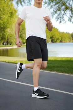 Nike Erkek Koşu Antreman Ayakkabısı 42 Numara