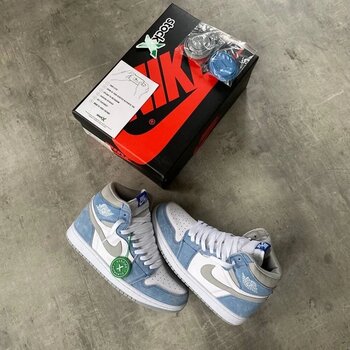 Nike Air Jordan 1 Retro High Og Hyper Royal