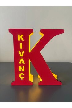 Runc Design Kişiye Özel İsimli LED Işıklı Ahşap Harf Lamba – Baş Harf Tasarımlı Dekoratif Gece Lambası