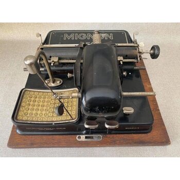 Aeg Mignon Model 4 Antika Daktilo - Koleksiyonluk Ahşap Kasalı Daktilo No1