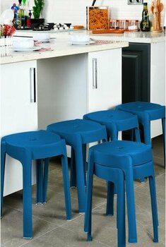 Kaymaz Ayaklı Dekoratif Iç Içe Geçebilen Plastik Tabure Mutfak Bahçe Taburesi 6 Adet Lacivert