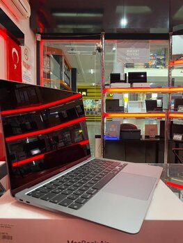 Apple Macbook Air M2 8Gb Ram 256Gb Ssd Outlet Teşhir