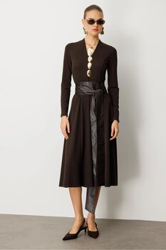 Nefeli Deri Kuşaklı Örme Elbise KAHVE 36 Beden