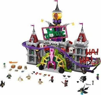LEGO The Joker Manor 70922 12+ 3444 Parça LEGO Batman Movie Yapı Oyuncakları