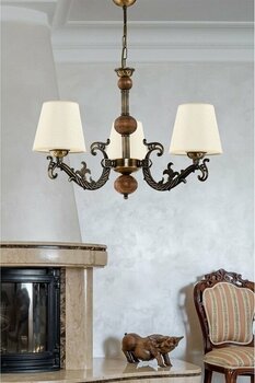 Üç Kollu Ahşaplı Eskitme Elbe Döküm Zamak Avize Krem Rengi Şapkalı Krem