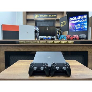 Playstation 4 Pro 1 Tb Çift Kol  Playstation4 - Ps4 - Ps4 - Ps4 (İkinci El)