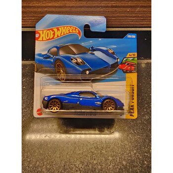 Hot Wheels 1/64 Pagani Utopia