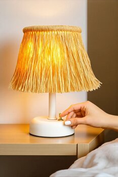 Bubihome Pilli Led Bohem Abajur,Kablosuz Rafya Hasır Led Abajur Beyaz Metal Gövde