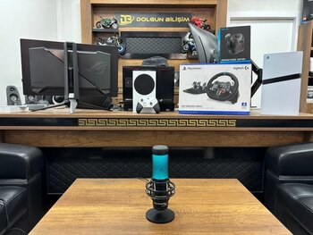 Hyperx Quadcast S Rgb Oyuncu Mikrofonu (İkinci El)