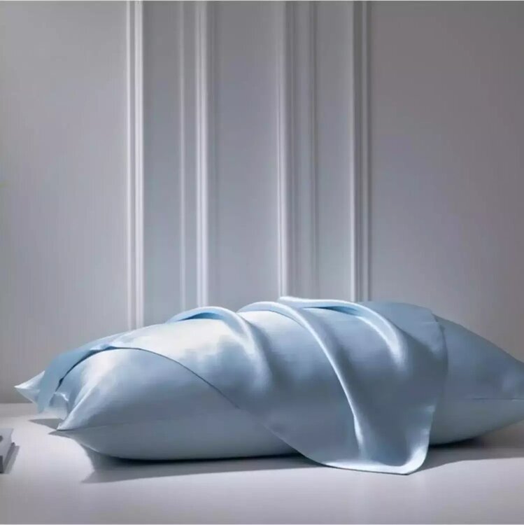 Pistore Açık Mavi 50 x 70 cm İpek Saten Yastık Kılıfı