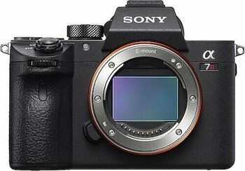 Sony A7R IIIA 42 MP Siyah Body Fotoğraf Makinesi