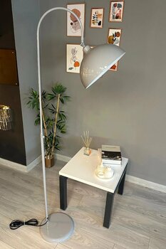 Bamyum Gri Lambader Hareketli Başlık Modern Dekoratif Metal Oturma Odası Çalışma Odası Zemin Lambası