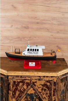 Su Üstünde Practicos Gemi Maketi - Renkli