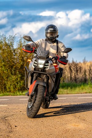 QJMOTOR SVT 650 X