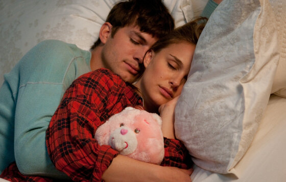 Порно көршісі көршісіне көмек сұрап келді.