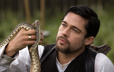 Жалаңаш еркектер мен монша қызметшілері