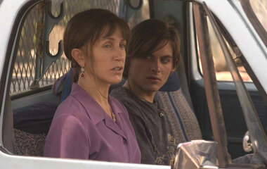 Сүйкімді ресейлік аналармен порно