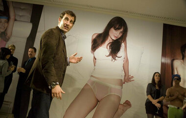 Мен оның үстіне секірдім, ол келді