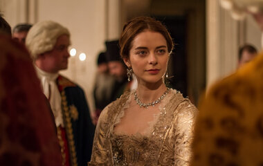 Жыныстық қатынас үшін тесігі бар джинсы