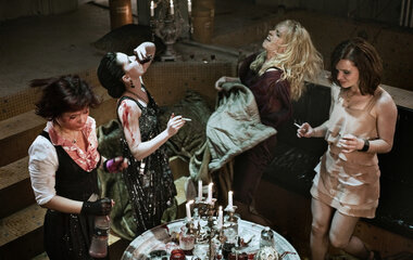 Ғаламторда алғаш рет сиқырлы бейнені көріп тұрмын