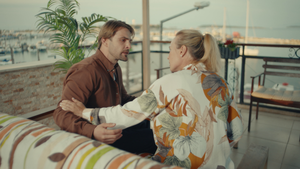 Тысяча роз кадр 8 на Эмбликс в Hd