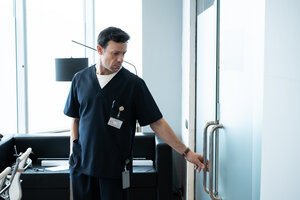 Узы прошлого кадр 7 на Эмбликс в Hd