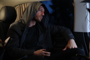 В тени больших чисел. По следу дождя кадр 7 на Эмбликс в Hd