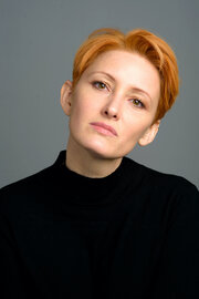 Семіз әйелдерді қағып алады