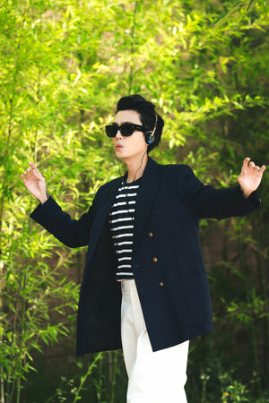 Босс кадр 5 онлайн-кинотеатр Эмбликс