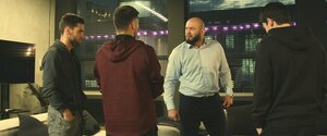 В погоне за камнем кадр 13 онлайн-кинотеатр Эмбликс