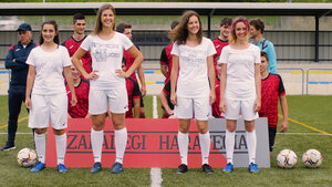 Играй как девчонка кадр 10 на Эмбликс в Hd