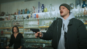 Шальной отдел кадр 17 на Эмбликс в Hd