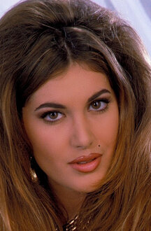 Үй күзетшісі секс әйелі бастық видео