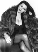 Серена Гранде жалаңаш бейне