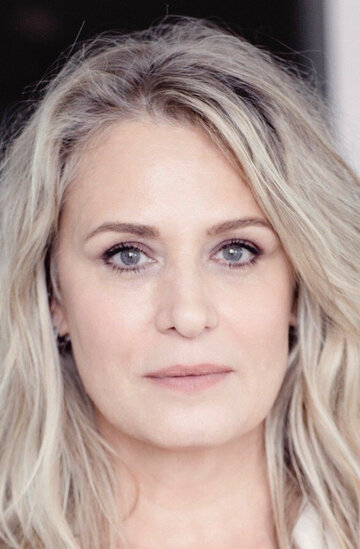 Жыныстық қатынас кезінде күйеуімнің жыныс мүшесін бірдеңе ысқылайды.