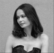 Жалаңаш қыздардың суға түскен суреттері