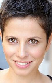 Қатты жылайтын порно