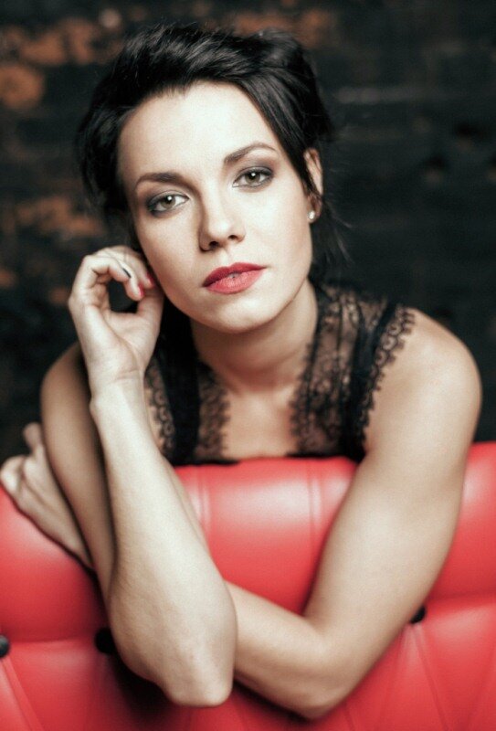 Yigitlar yalangoch yechinishadi