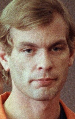 Джеффри Дамер (Jeffrey Dahmer): фильмы, биография, семья, фильмография ...