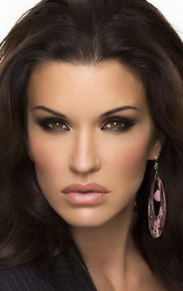 Жұма жаңалықтарының жүргізушісі кім? Бейнелер мен фотолар.