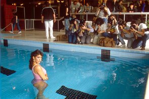 Интернеттегі әке қызын жыныстық қатынаспен жазалайды