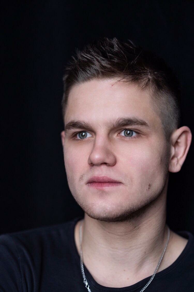 Шмелев Молодежка