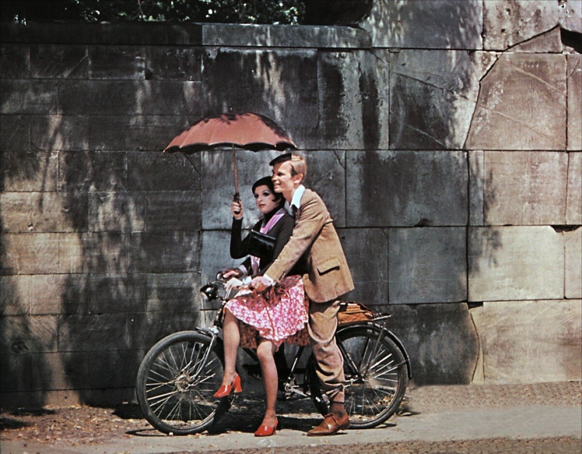 Фото: Дни любви / Кадр из фильма "Дни любви" (1954) #3751541