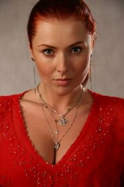 Янина Бугрова жалаңаш сурет