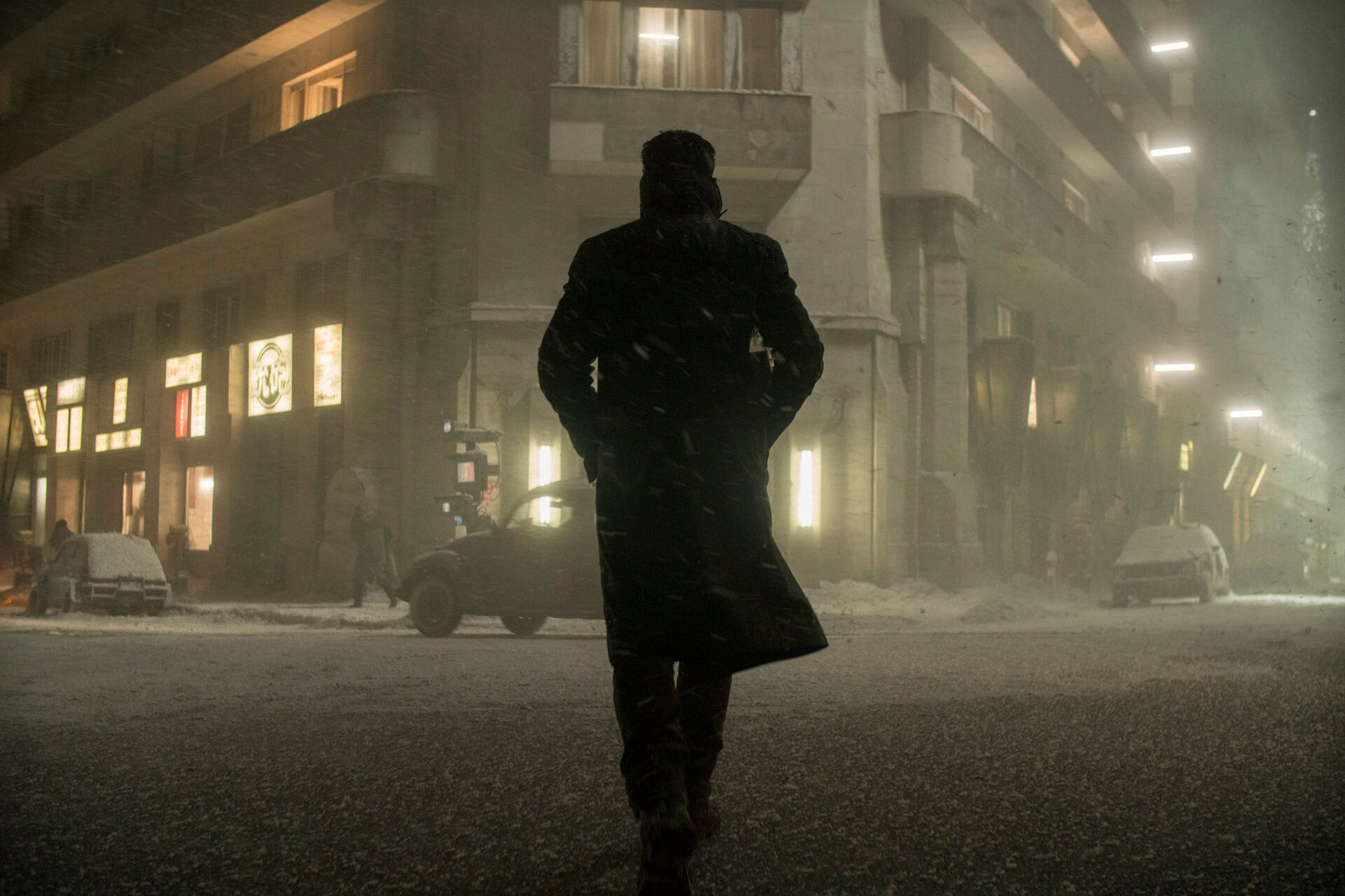 Фото: Бегущий по лезвию 2049 / Скриншот фильма "Бегущий по лезвию 2049" (2017) #