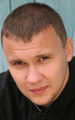 Денис Давыдов: фильмы, биография, семья, фильмография — Кинопоиск