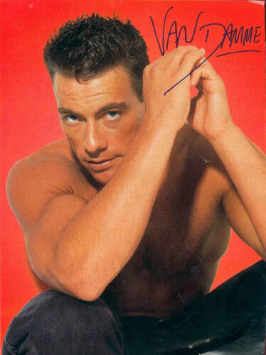 Erkak ayolning etigini yalayotgani videosi