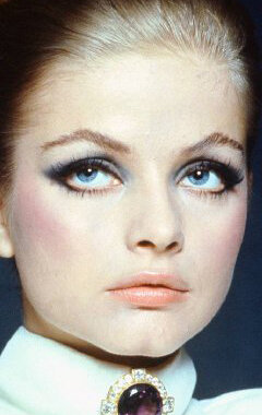 YouTube әпкесімен секс