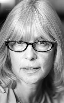 49 жастан асқан жалаңаш әйелдер, қырынбаған