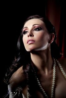 Қара жігіт жопқа сиды (бейне)